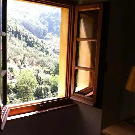 Almora Panzió