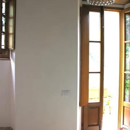 Almora Bed & Breakfast Pietrasanta